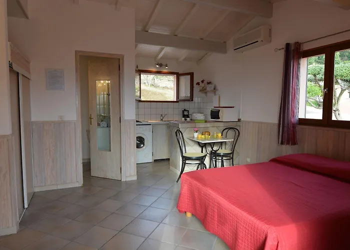 בית נופש Domaine San Sebastiano *
