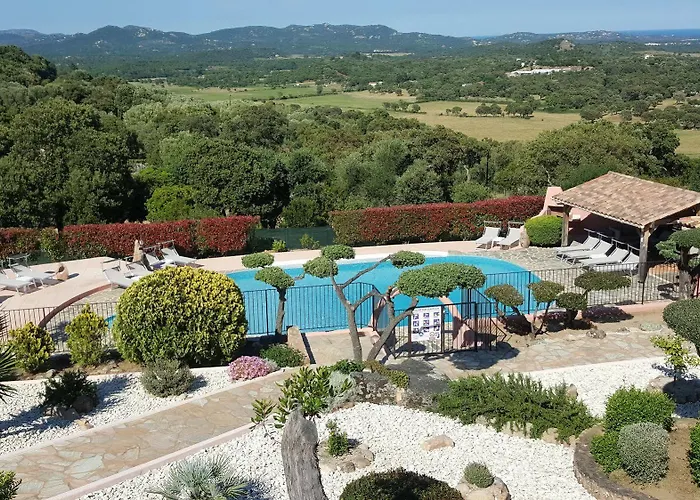 Domaine San Sebastiano בית נופש פורטו-וישיו
